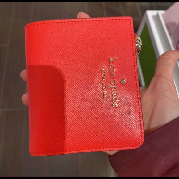 Kate Spade wallet - Picture 2 of 2